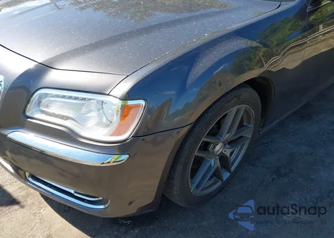 2013 Chrysler 300 Motown from USA, damaged, VIN 2C3CCAAG9DH618798